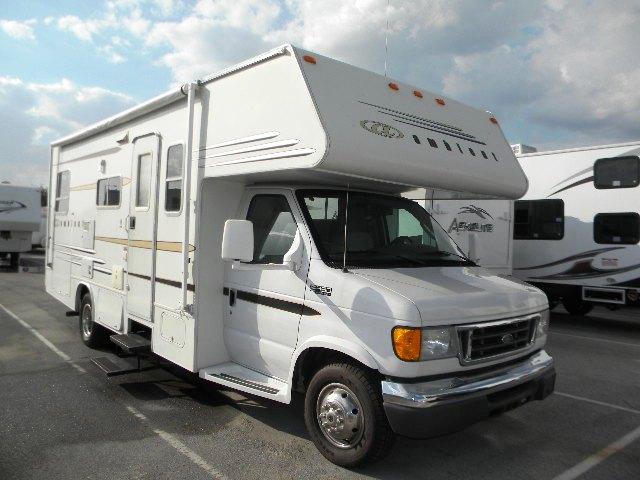 Used 2005 Starcraft Ambient 25DBS Class C For Sale
